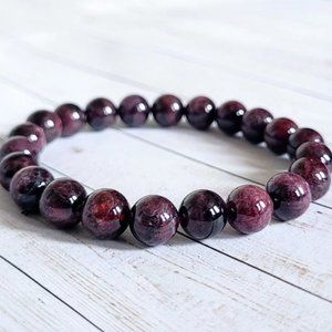 Garnet 8mm Gemstone Bracelet